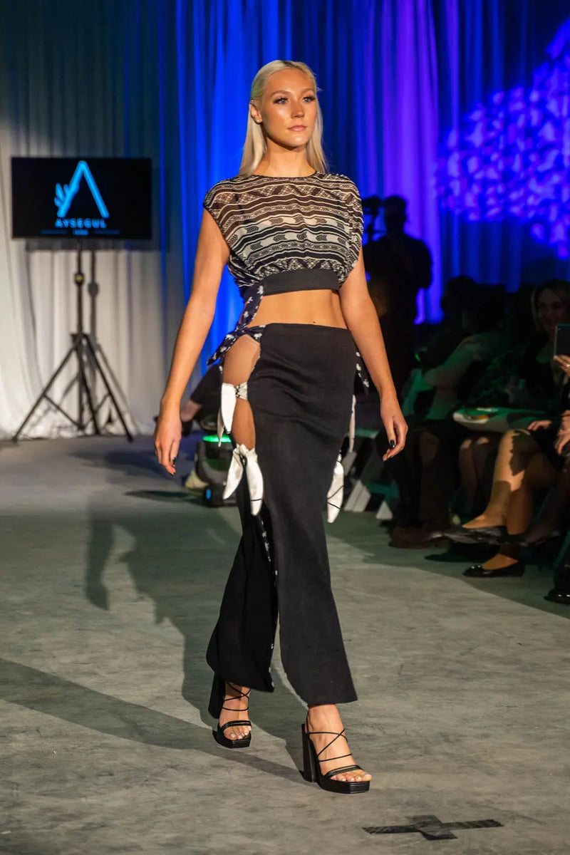 Look 3